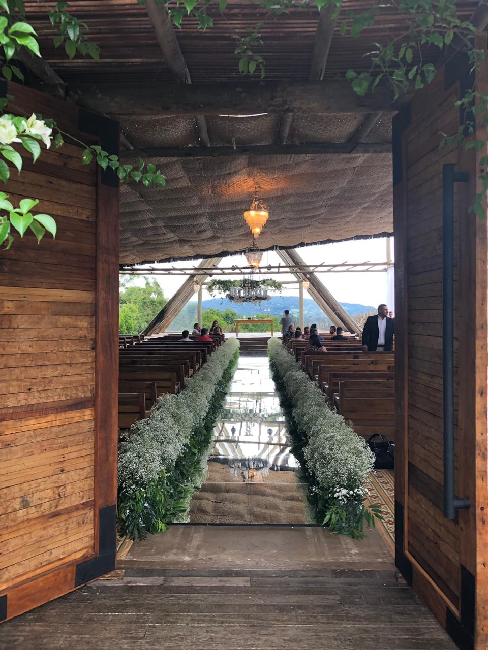 Vinicius Signorini Assessoria - Casamento no campo  (1).jpg